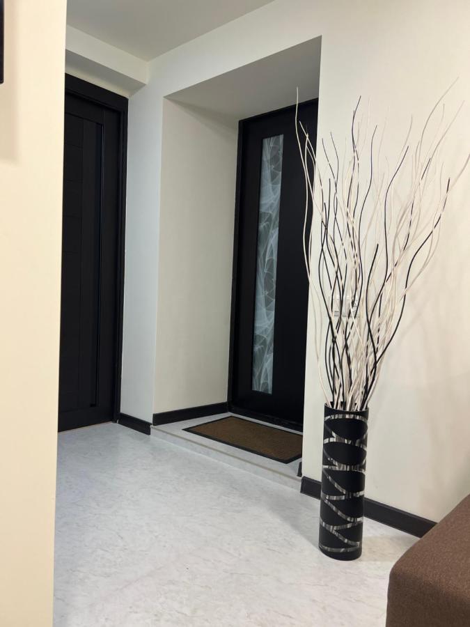 Cosy flat Apartment เยเรวาน ภายนอก รูปภาพ